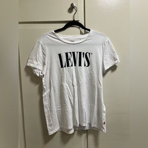 Levi’s T-shirt size L